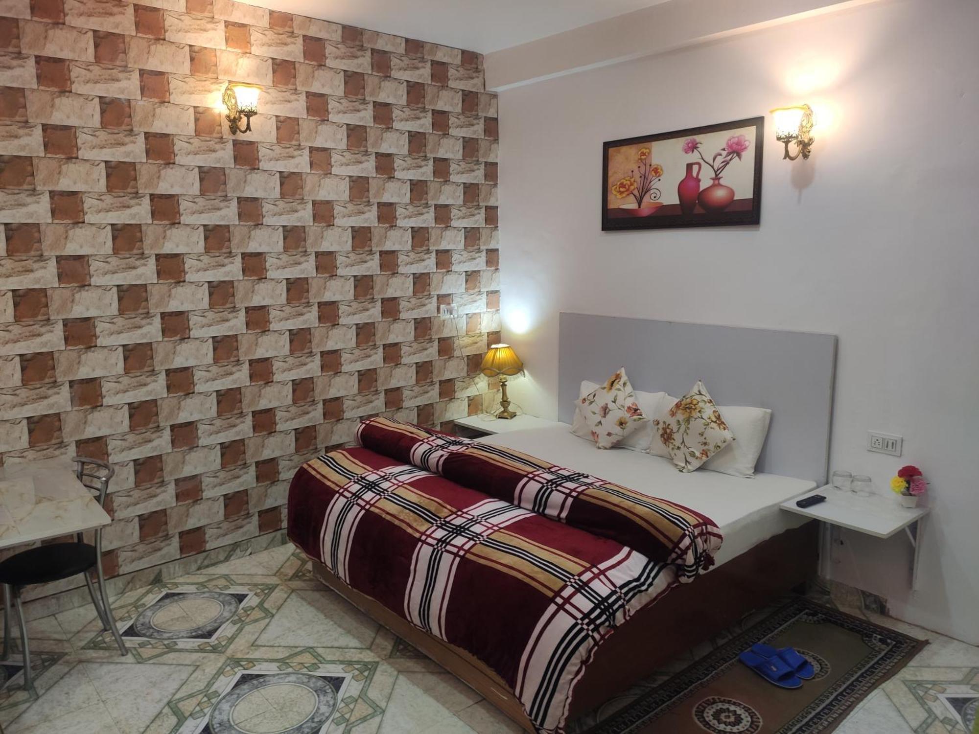 Solan Regency Hotel Exterior photo